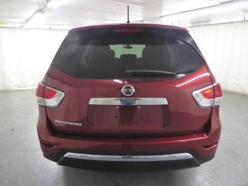 2016 Nissan Pathfinder S