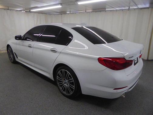 Black 2018 BMW 530 xDrive