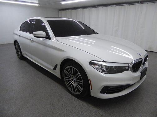 Black 2018 BMW 530 xDrive