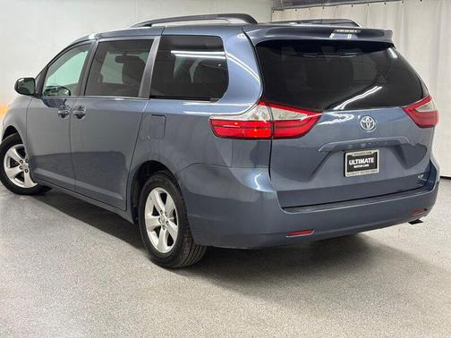 2015 Toyota Sienna LE