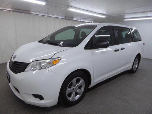 2016 Toyota Sienna L
