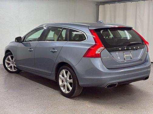 2017 Volvo V60 T5 Premier