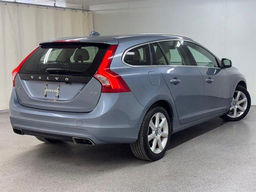 2017 Volvo V60 T5 Premier