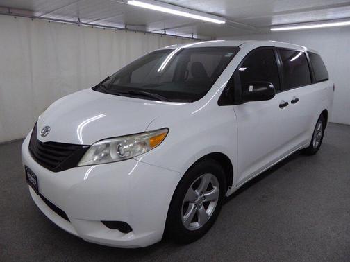 2016 Toyota Sienna L