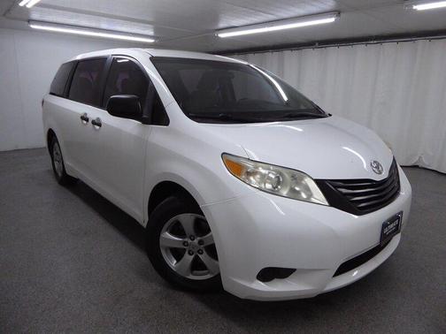 2016 Toyota Sienna L