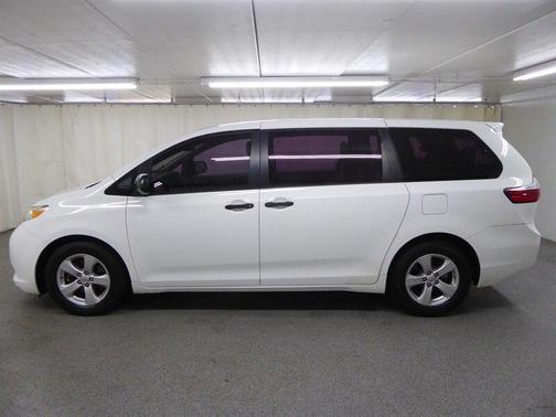2016 Toyota Sienna L