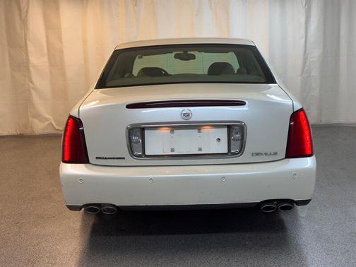 2003 Cadillac DeVille Base