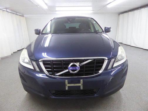 Caspian Blue Metallic 2013 Volvo XC60 T6