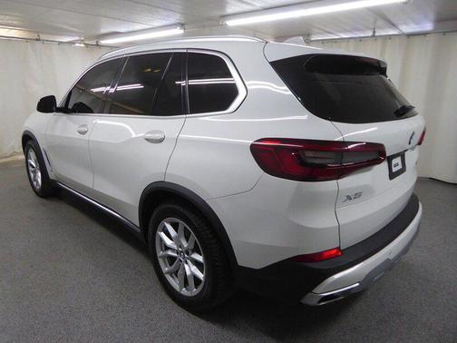 Black 2019 BMW X5 xDrive40i