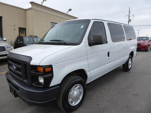 2013 Ford E350 Super Duty XL