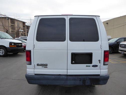 2013 Ford E350 Super Duty XL