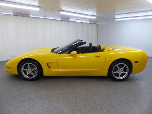2001 Chevrolet Corvette Base