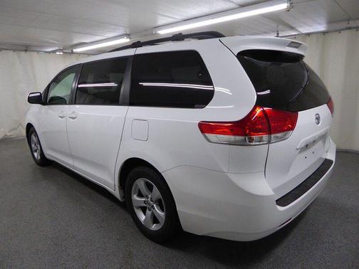 2014 Toyota Sienna LE
