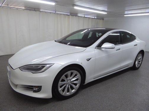 Pearl White Multi-Coat 2018 Tesla Model S 75D