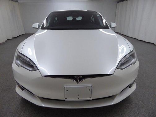 Pearl White Multi-Coat 2018 Tesla Model S 75D