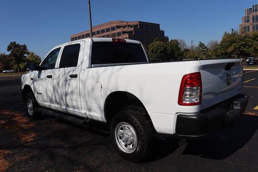 Bright White Clearcoat 2022 RAM 2500 Tradesman Crew Cab 4x4 6'4' Box