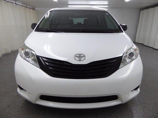 2016 Toyota Sienna L