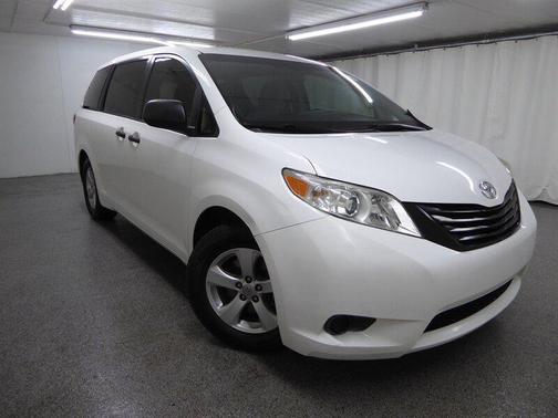 2016 Toyota Sienna L