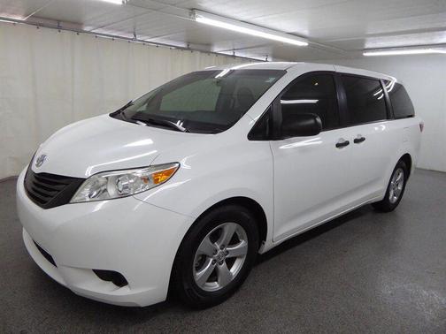 2016 Toyota Sienna L
