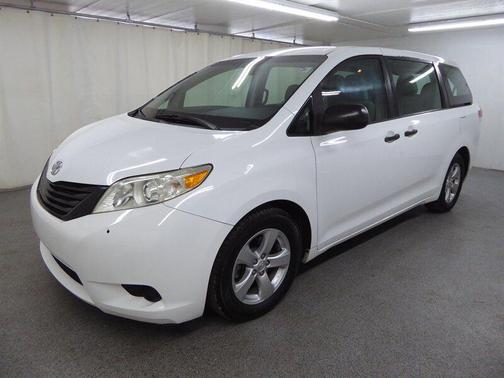 2014 Toyota Sienna L