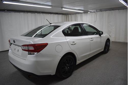 2019 Subaru Impreza 2.0i