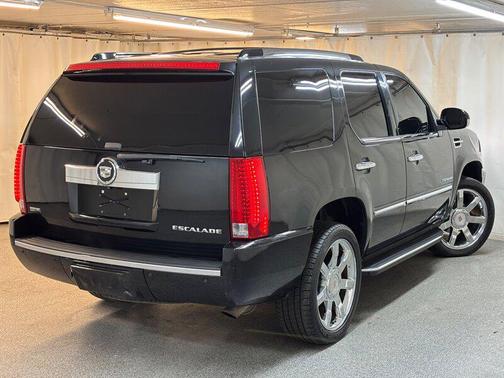2012 Cadillac Escalade Luxury