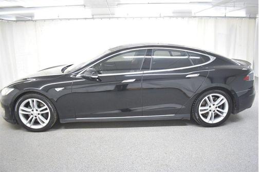 Black 2013 Tesla Model S Performance