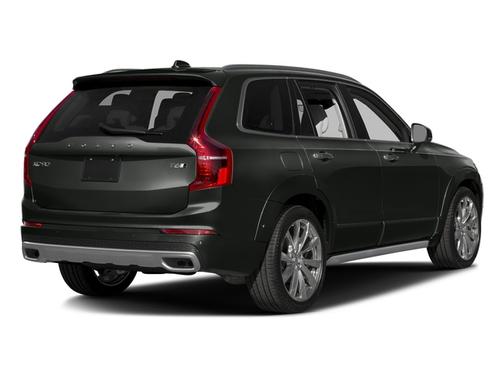 2016 Volvo XC90 T6 Momentum