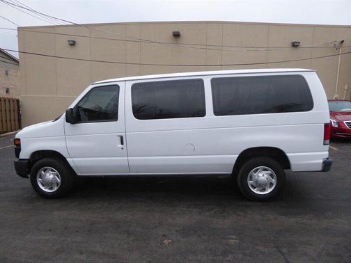 2013 Ford E350 Super Duty XL