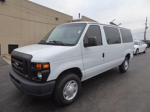 2013 Ford E350 Super Duty XL