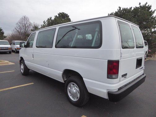 2012 Ford E350 Super Duty XL