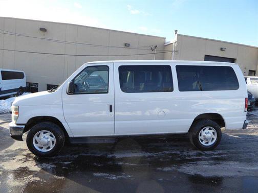 2013 Ford E350 Super Duty XL