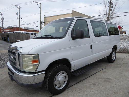 2013 Ford E350 Super Duty XL