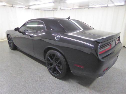 Pitch Black Clearcoat 2018 Dodge Challenger R/T
