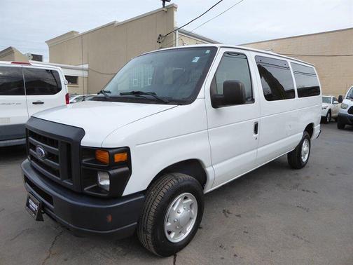 2013 Ford E350 Super Duty XL