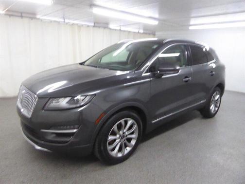Magnetic Gray Metallic 2019 Lincoln MKC Select