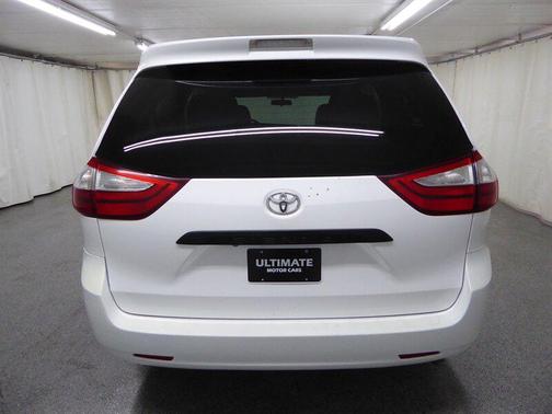 2016 Toyota Sienna L