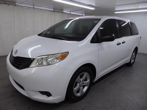 2016 Toyota Sienna L