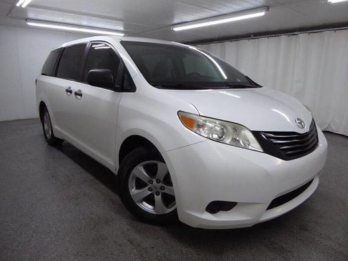 2016 Toyota Sienna L