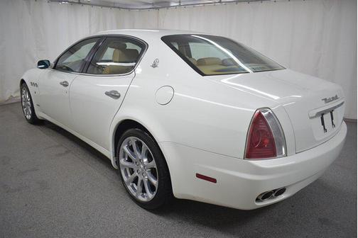 Black 2007 Maserati Quattroporte Executive DuoSelect