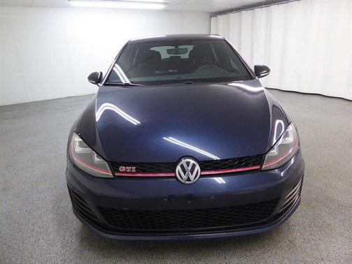 2017 Volkswagen Golf GTI 2.0T SE 4-Door