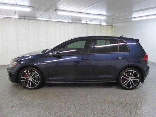 2017 Volkswagen Golf GTI 2.0T SE 4-Door