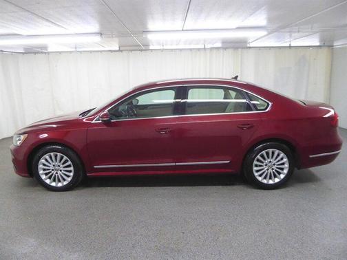 Fortana Red 2017 Volkswagen Passat 1.8T SE
