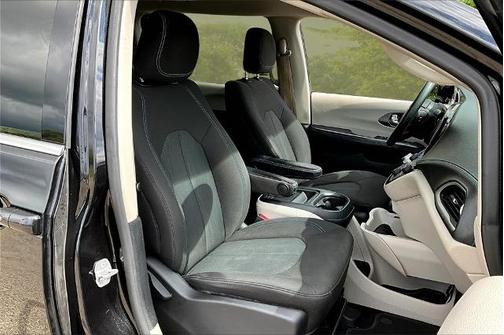 2021 Chrysler Pacifica TOURING