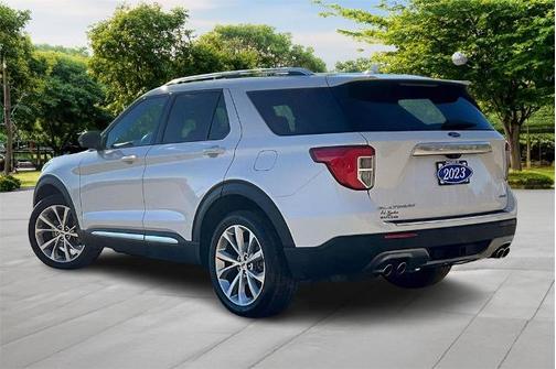2023 Ford Explorer PLATINUM