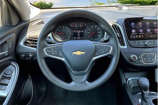 2023 Chevrolet Malibu LT W/1LT