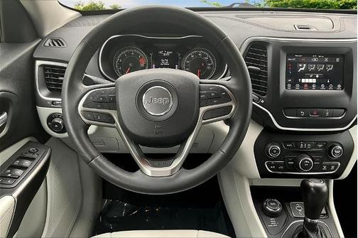 2021 Jeep Cherokee LATITUDE PLUS