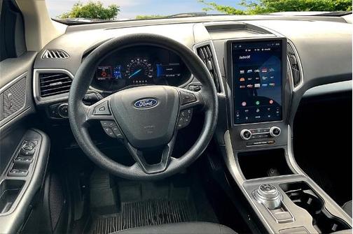 2021 Ford Edge SE