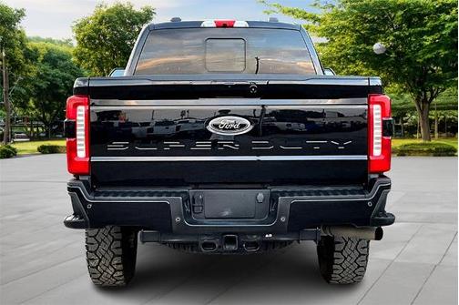 2023 Ford F-250 LARIAT