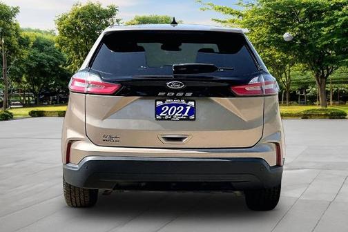 DESERT GOLD 2021 Ford Edge SE